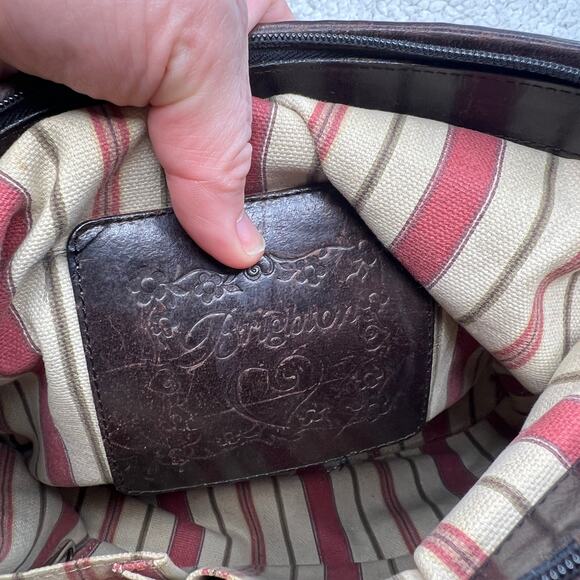 Vintage Brighton Woven Heart Straw Handbag - Picture 10 of 13